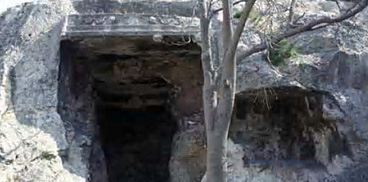 Tuvixeddu, grotta della Vipera